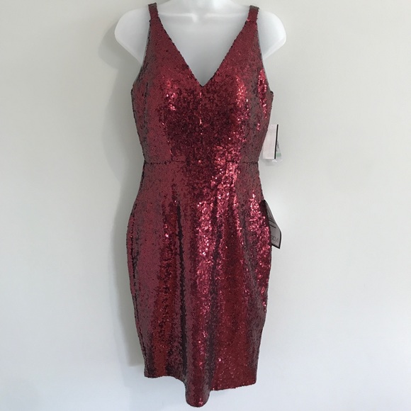 R&M Richards Dresses & Skirts - R&M Richards red sequin dress 8P